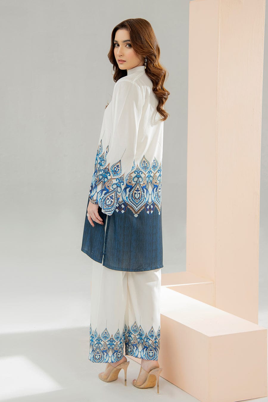 Elegant Digital Printed Swiss Lawn Co-Ord Set (2-Piece)
