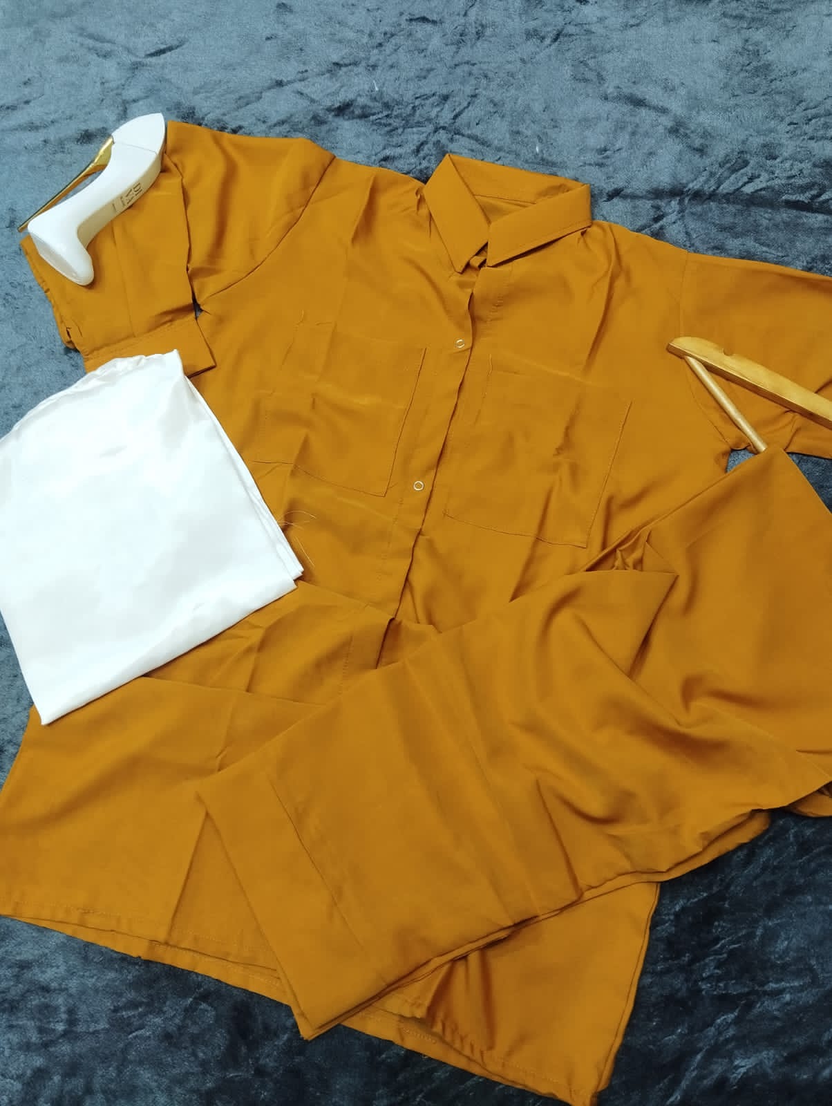 Western Style Tich Button Shirt with Plain Inner & Flapper – 3-Piece Elegant Set
