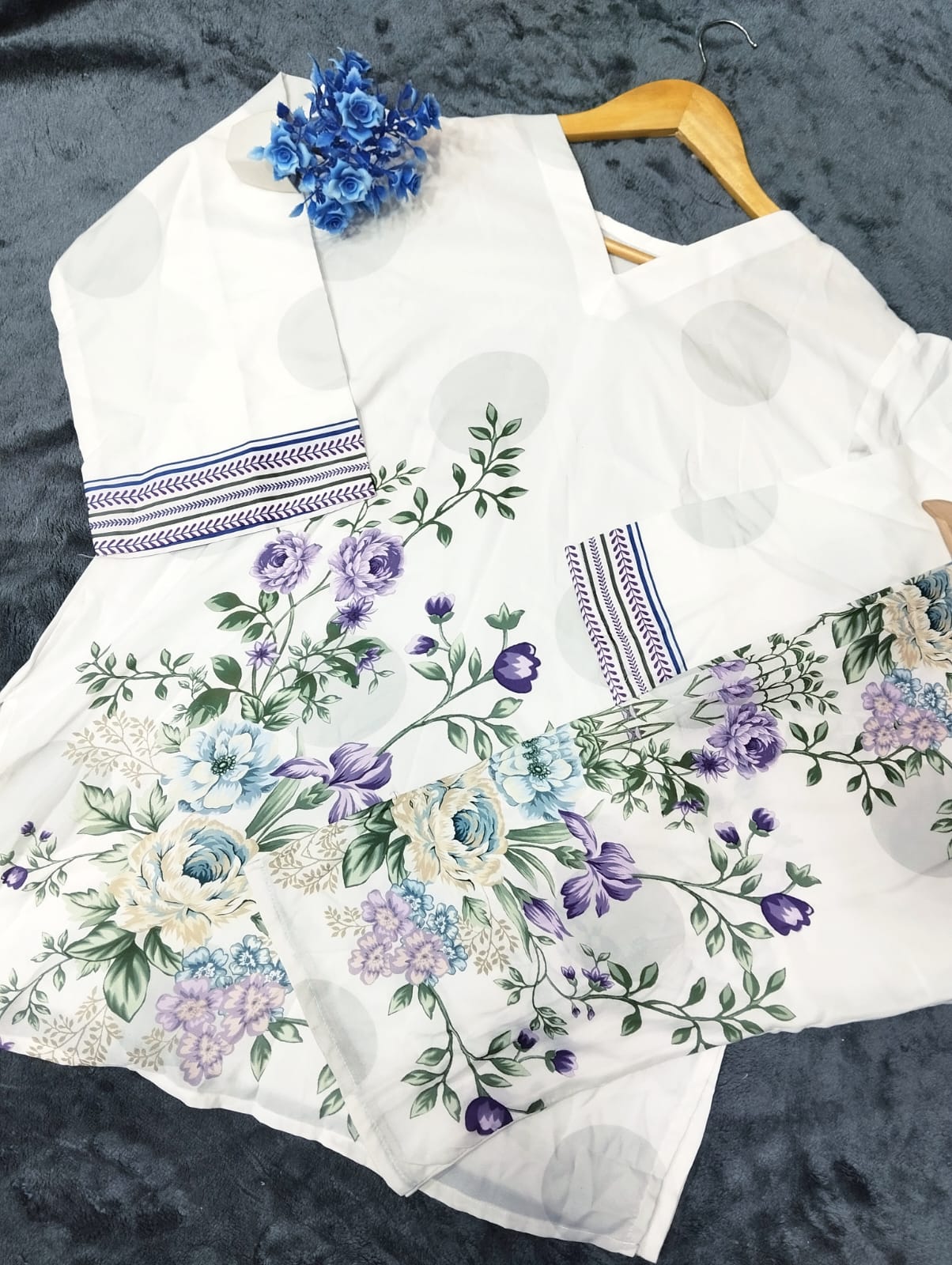Ameerah Luxe – Hania Inspired Swiss Lawn Co-Ord Set